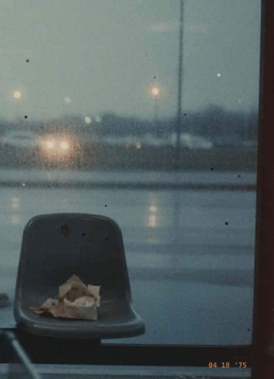 Untitled (Bus Stop, Dusk) — photograph by Inés Corral — MODULAR · 13 × 18 cm limited edition of 10