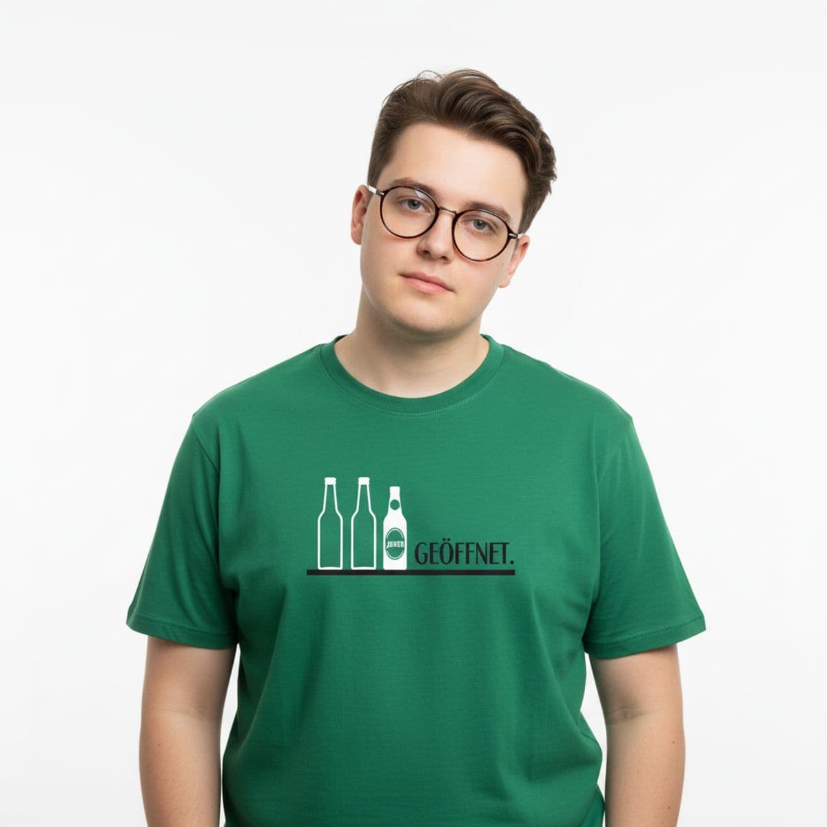 Untitled (Moabit Eckladen) printed on a t-shirt, worn