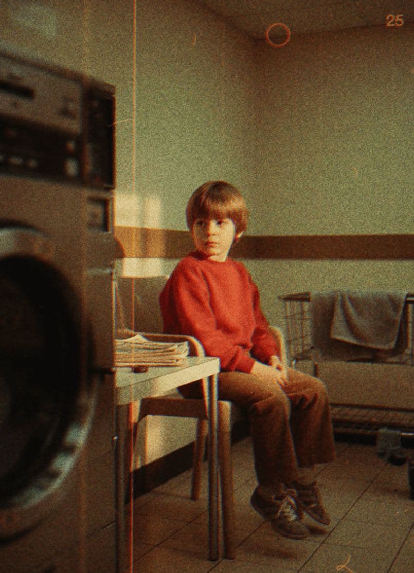 Laundromat with a Loose Button — photograph by Klara Mertz — MODULAR · 13 × 18 cm limited edition of 10